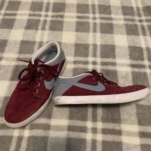 Nike size 9 shoes